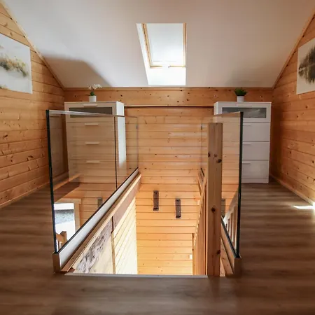 Feriehus Gemuetliches Holzhaus In