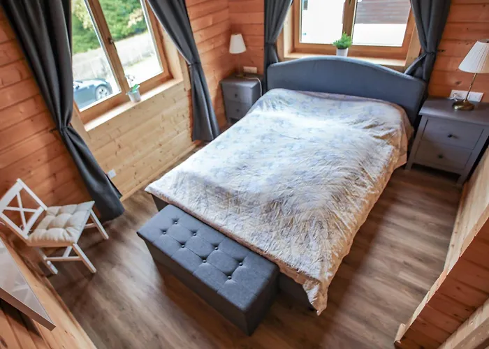 Gemuetliches Holzhaus In